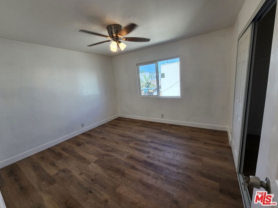 1499 W 35th Place - Photo 8