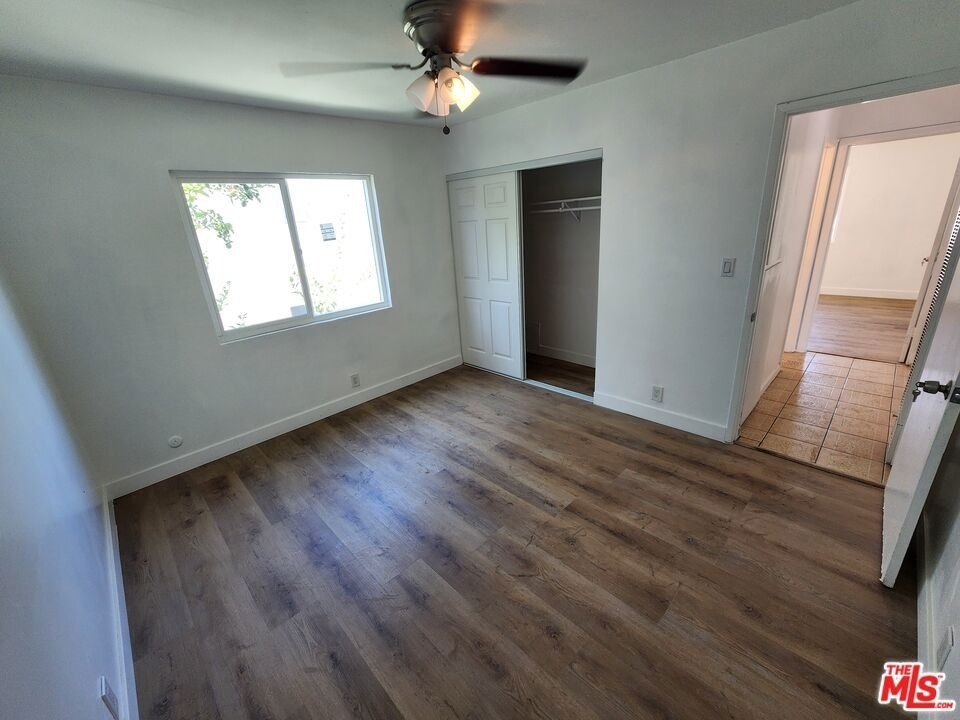 1499 W 35th Place - Photo 12