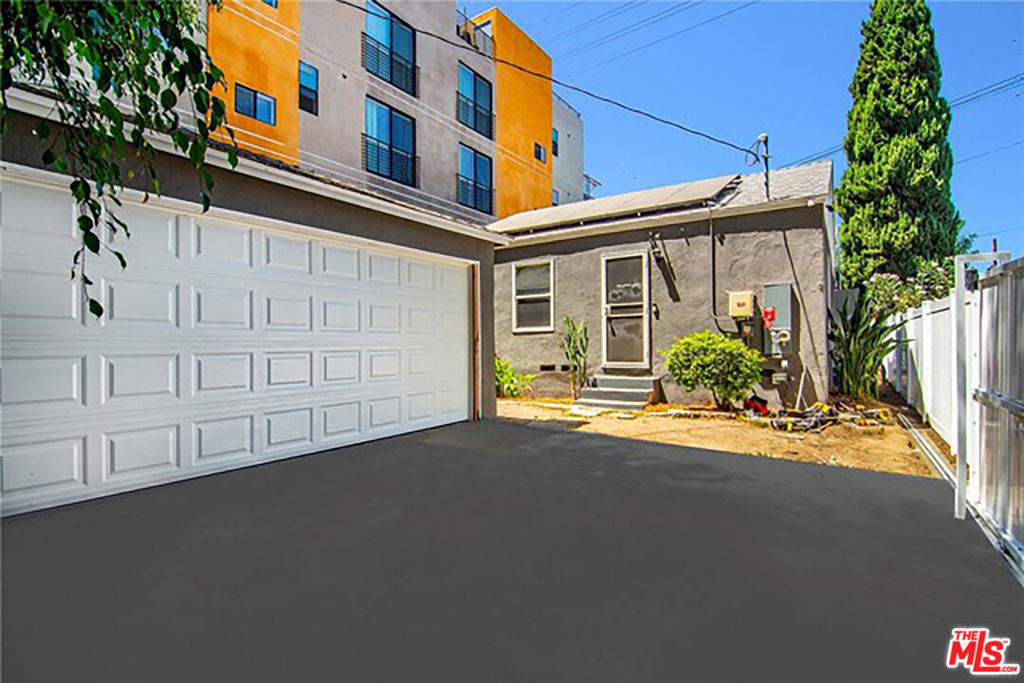 11250 Mississippi Avenue - Photo 17
