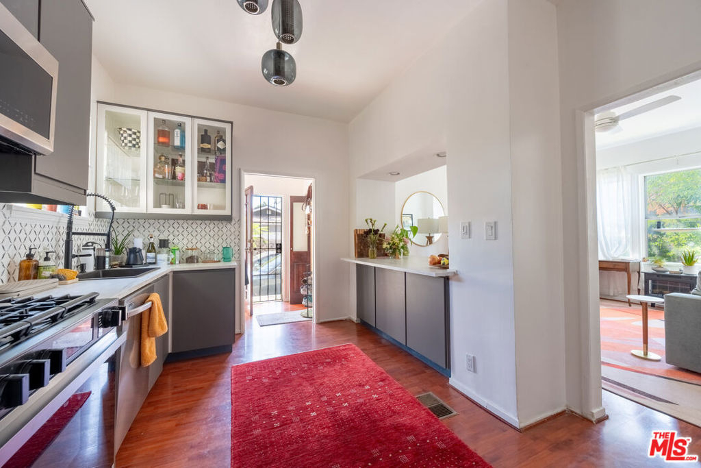 5555 Echo Street - Photo 5