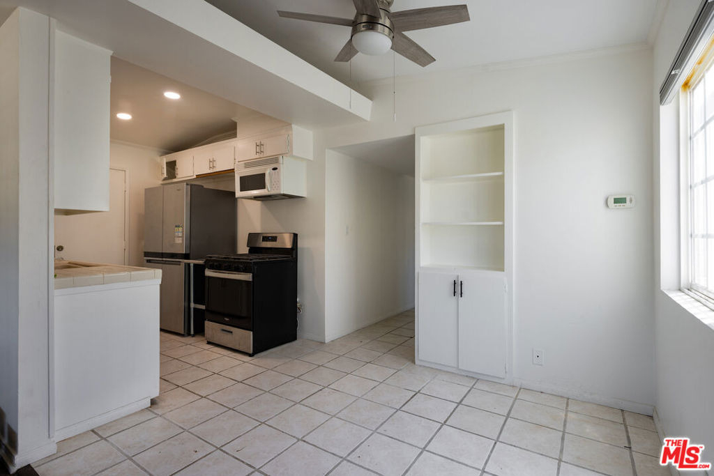 12844 Short Avenue - Photo 4