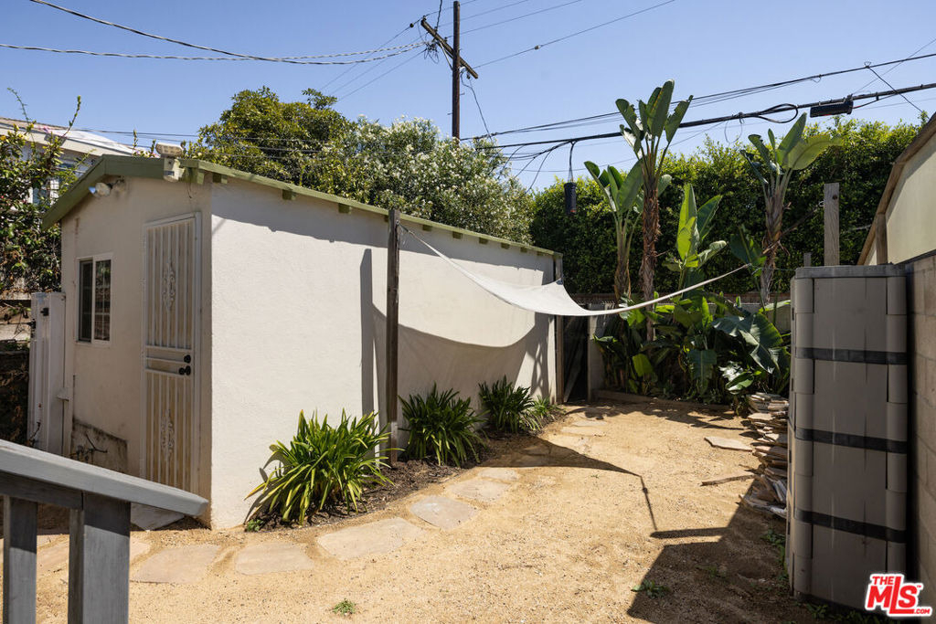 12844 Short Avenue - Photo 11