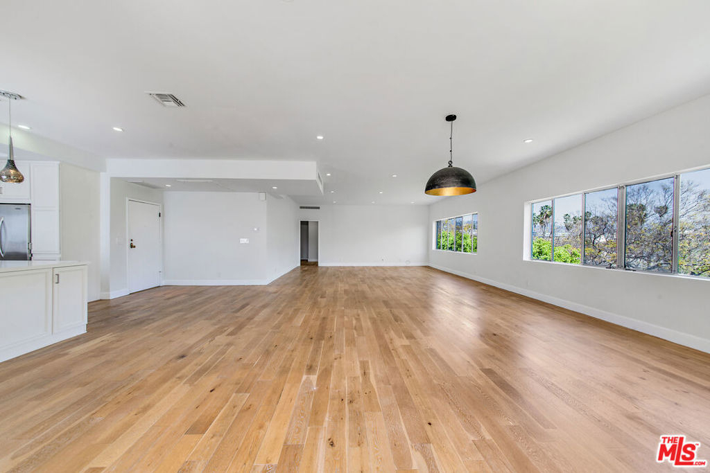 339 N Oakhurst Drive - Photo 3