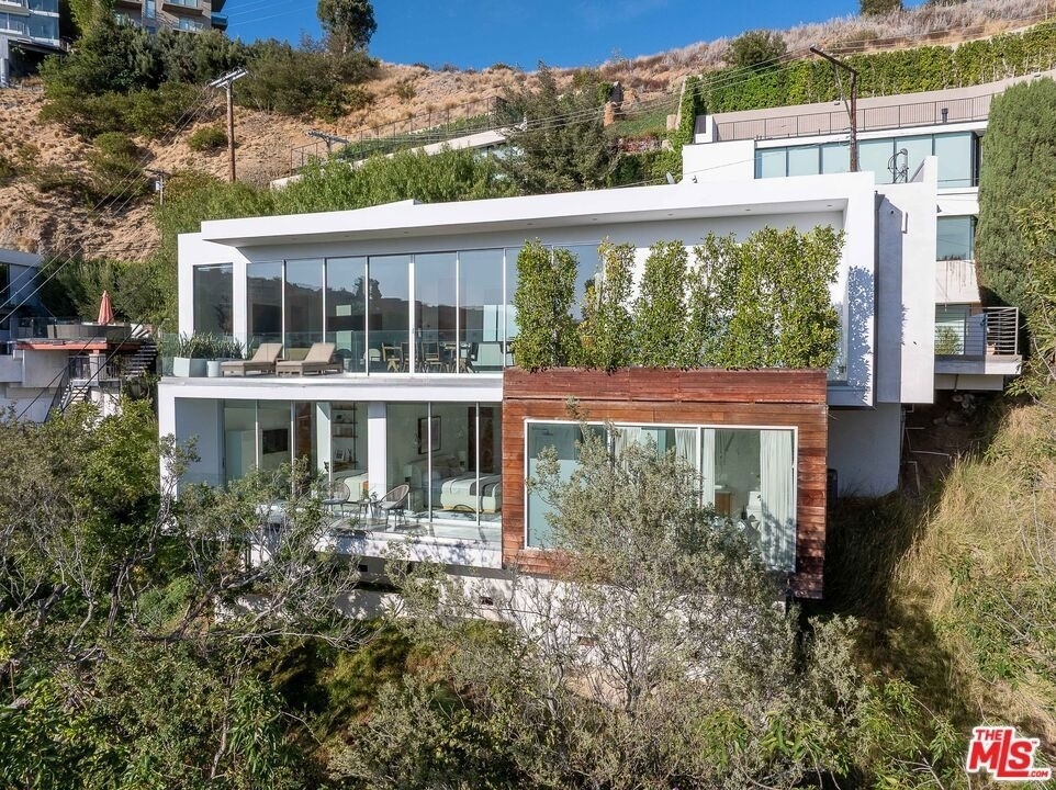 8760 Hollywood Boulevard - Photo 43