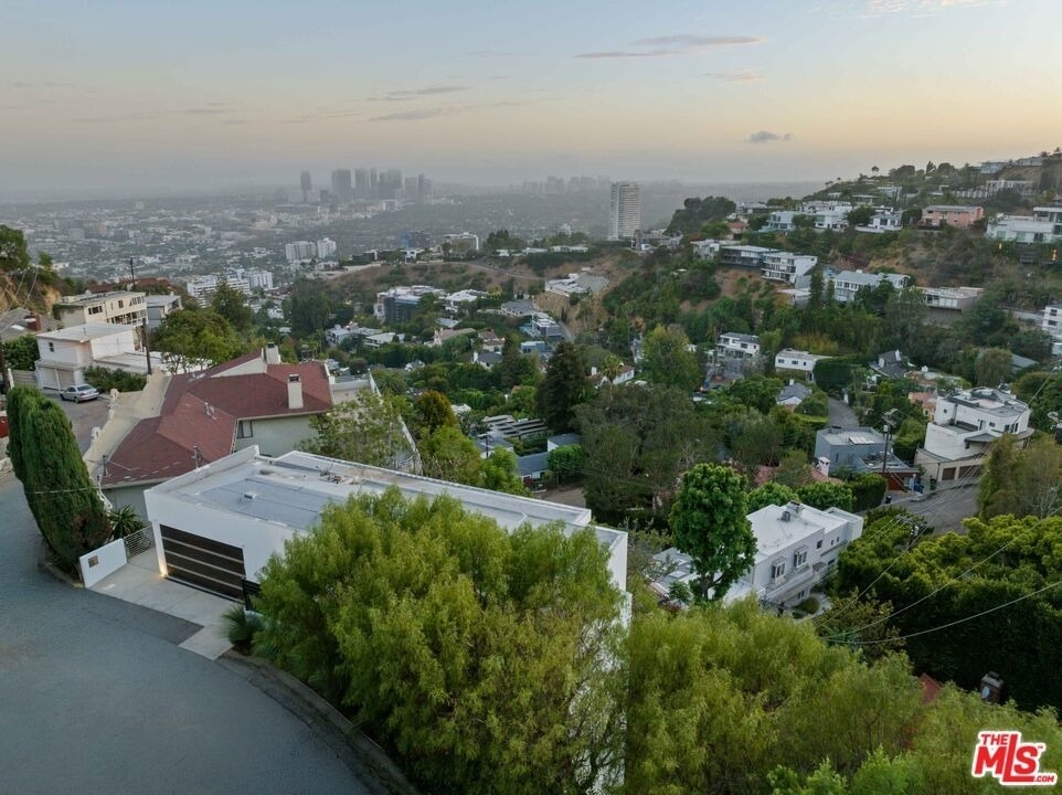 8760 Hollywood Boulevard - Photo 44