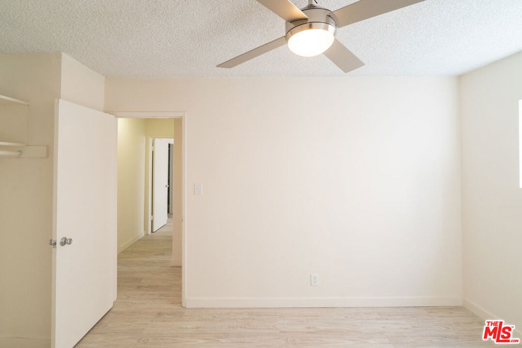 7548 W Hampton Avenue - Photo 27