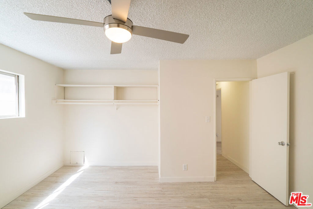 7548 W Hampton Avenue - Photo 42
