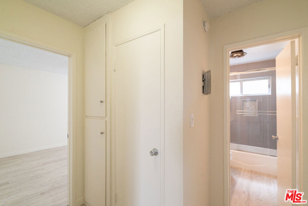 7548 W Hampton Avenue - Photo 12