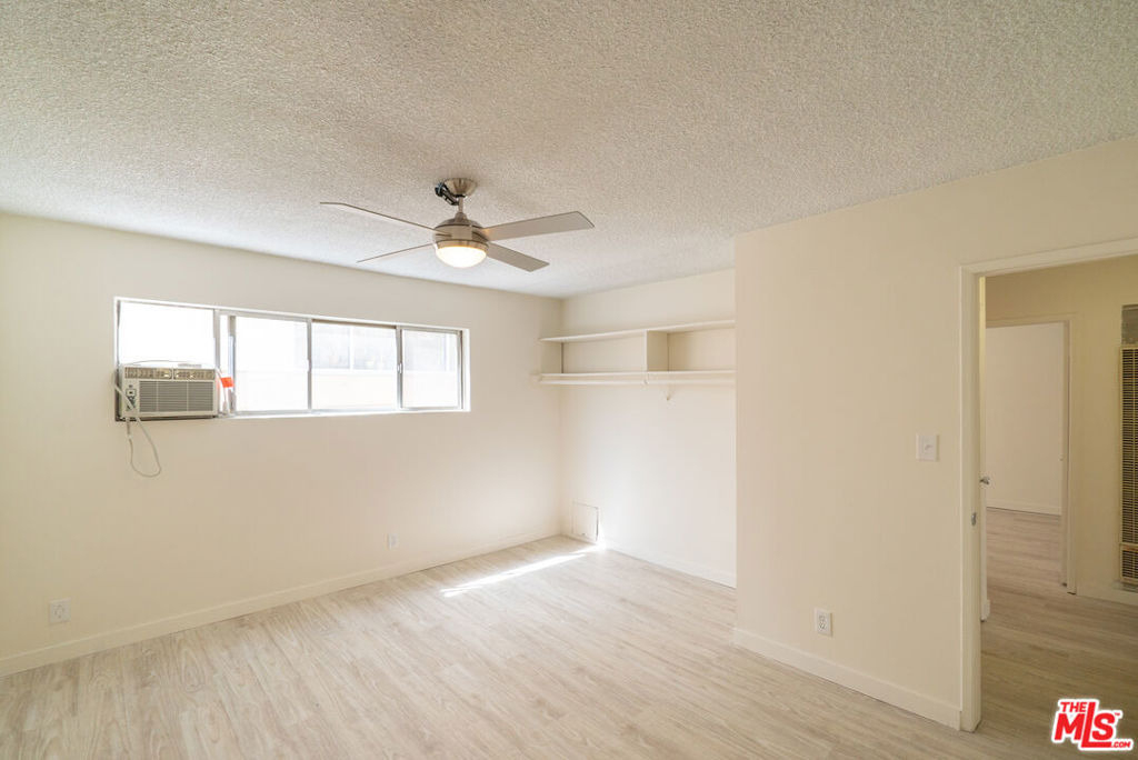 7548 W Hampton Avenue - Photo 41