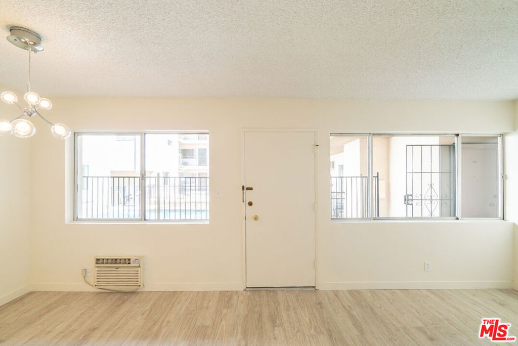 7548 W Hampton Avenue - Photo 9