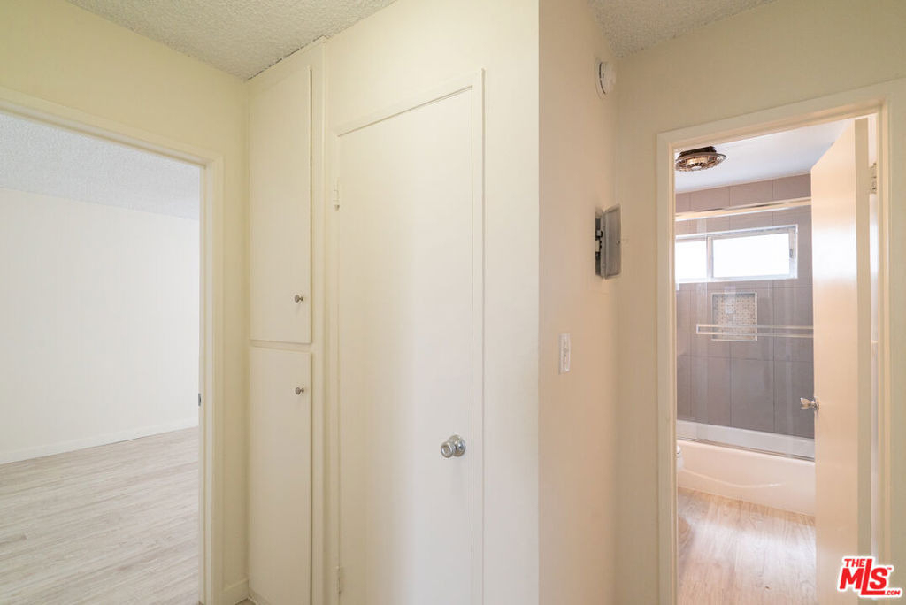 7548 W Hampton Avenue - Photo 38