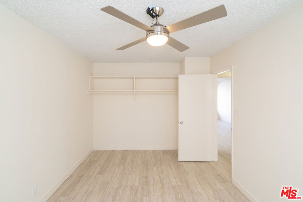 7548 W Hampton Avenue - Photo 25