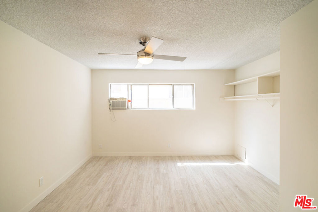 7548 W Hampton Avenue - Photo 14