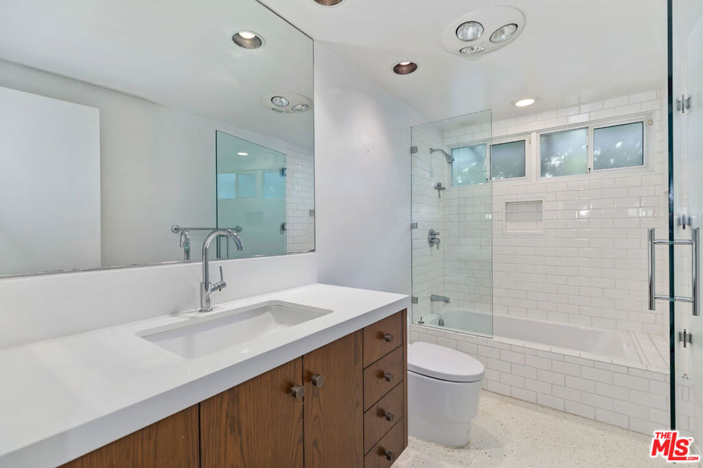 7560 Lolina Lane - Photo 24