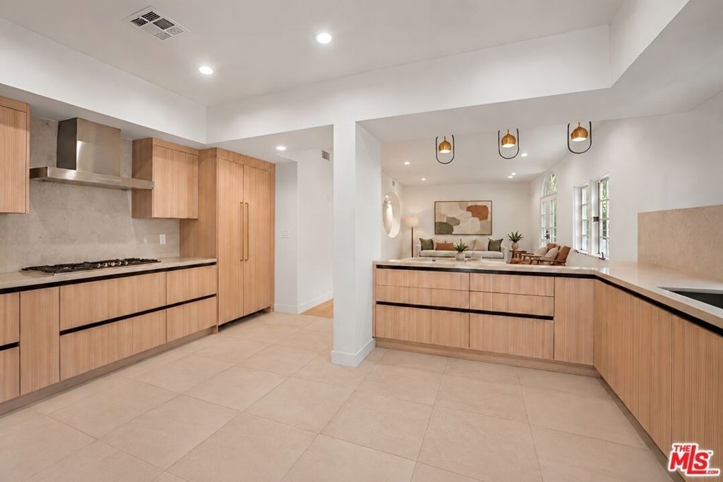 9921 Durant Drive - Photo 2