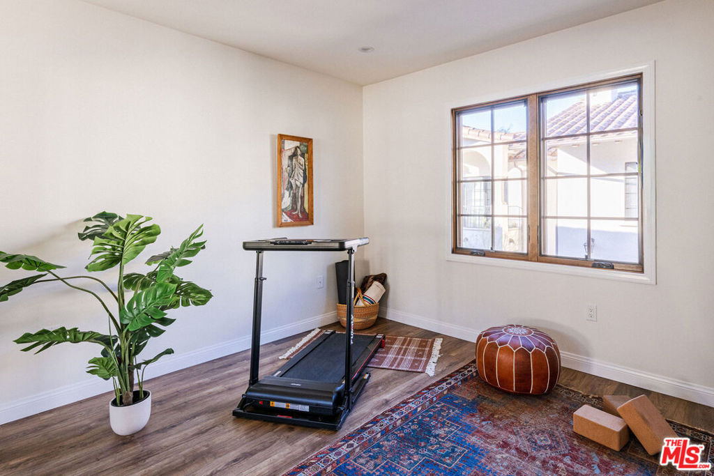 388 S Los Robles Avenue - Photo 21