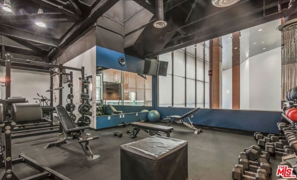 1100 Wilshire Boulevard - Photo 7