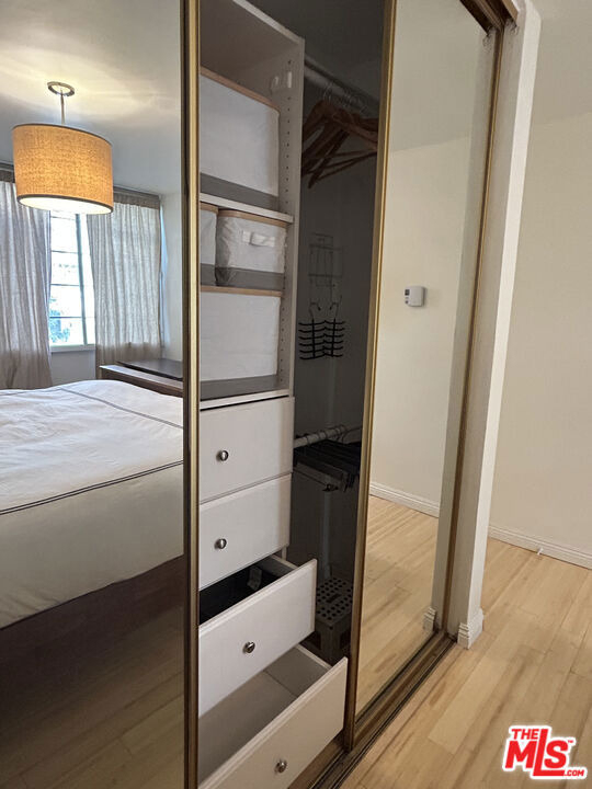 117 S Doheny Drive - Photo 14