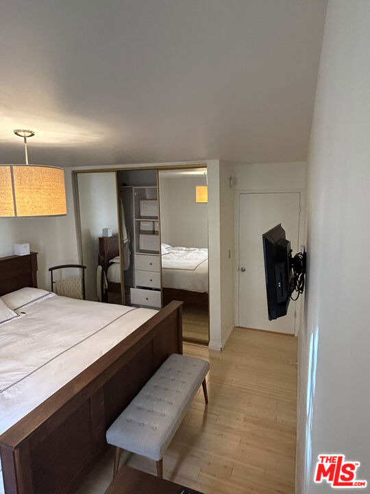 117 S Doheny Drive - Photo 13