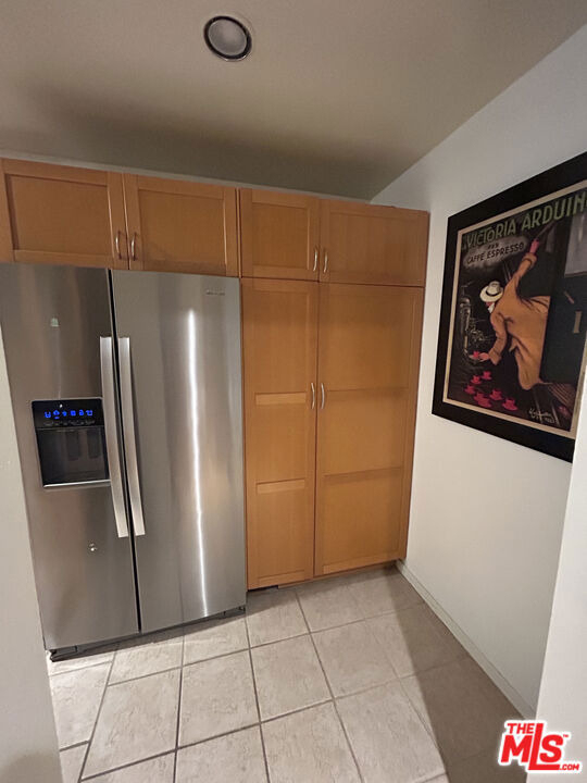 117 S Doheny Drive - Photo 3