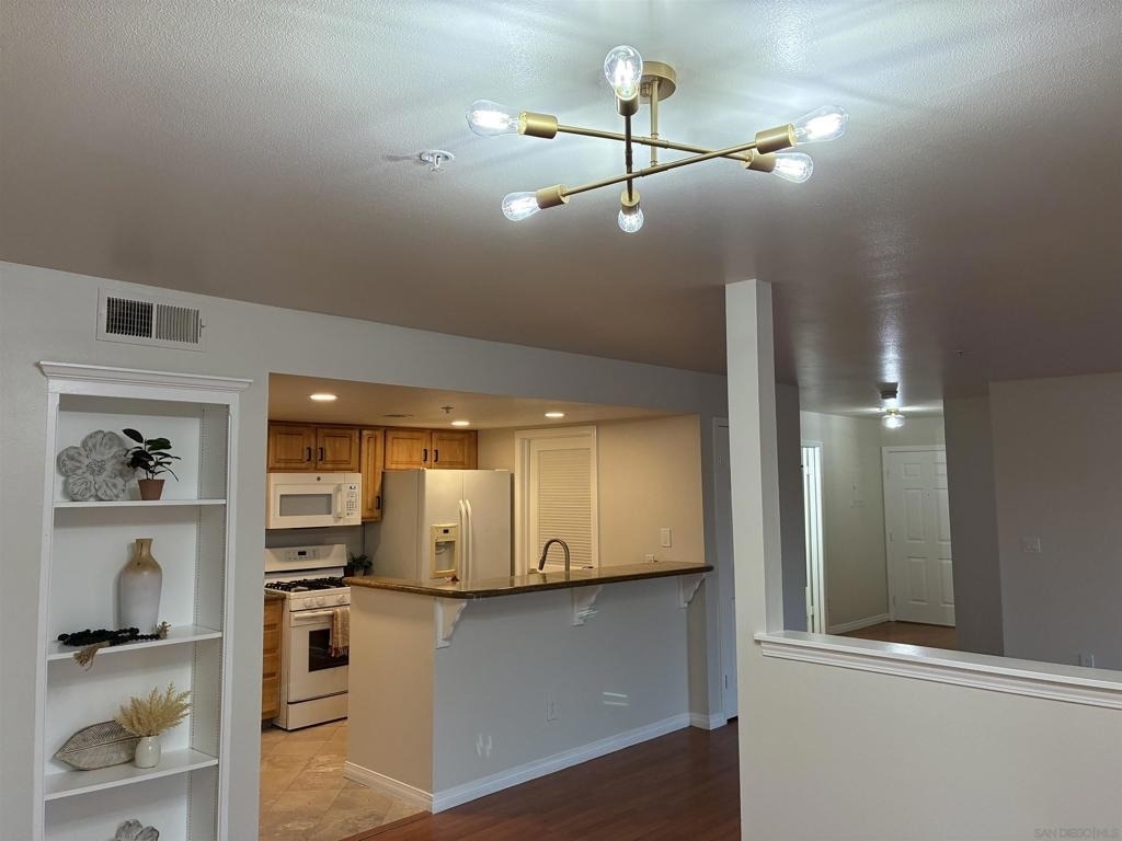 150 N River Circle - Photo 16