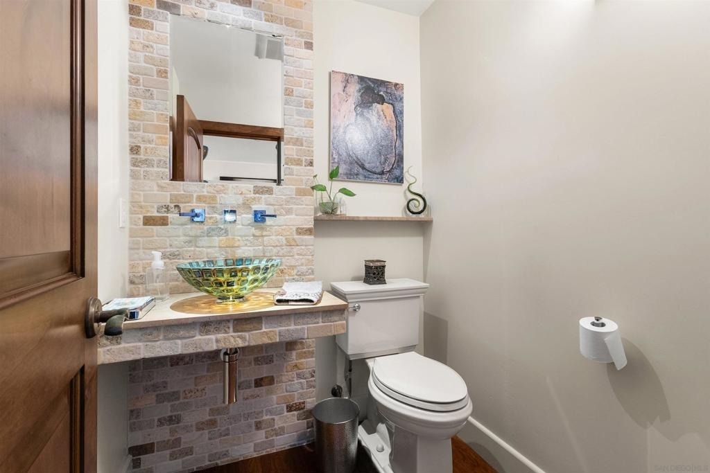 1834 Clove St - Photo 44