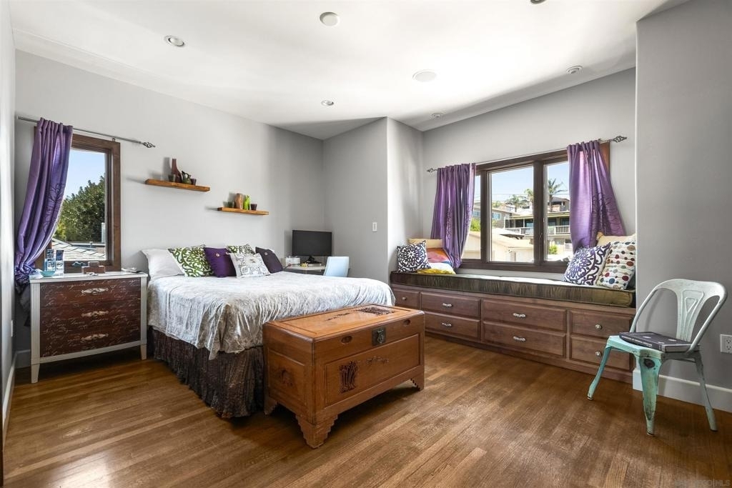 1834 Clove St - Photo 29