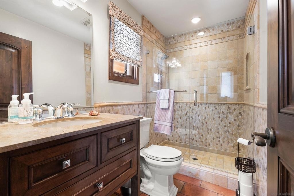 1834 Clove St - Photo 43
