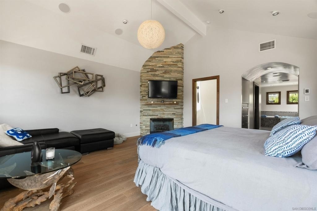 1834 Clove St - Photo 19