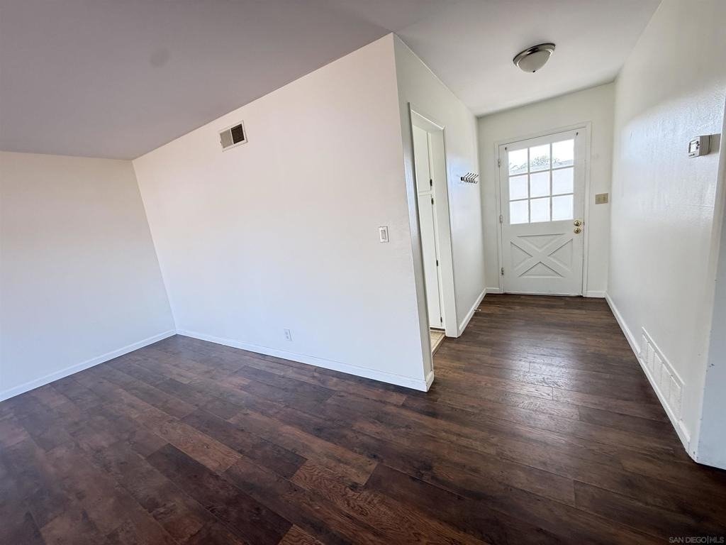 1741 Lahoud - Photo 2