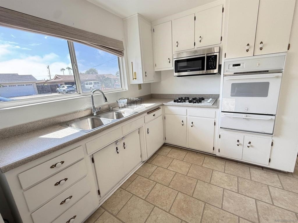 1741 Lahoud - Photo 1