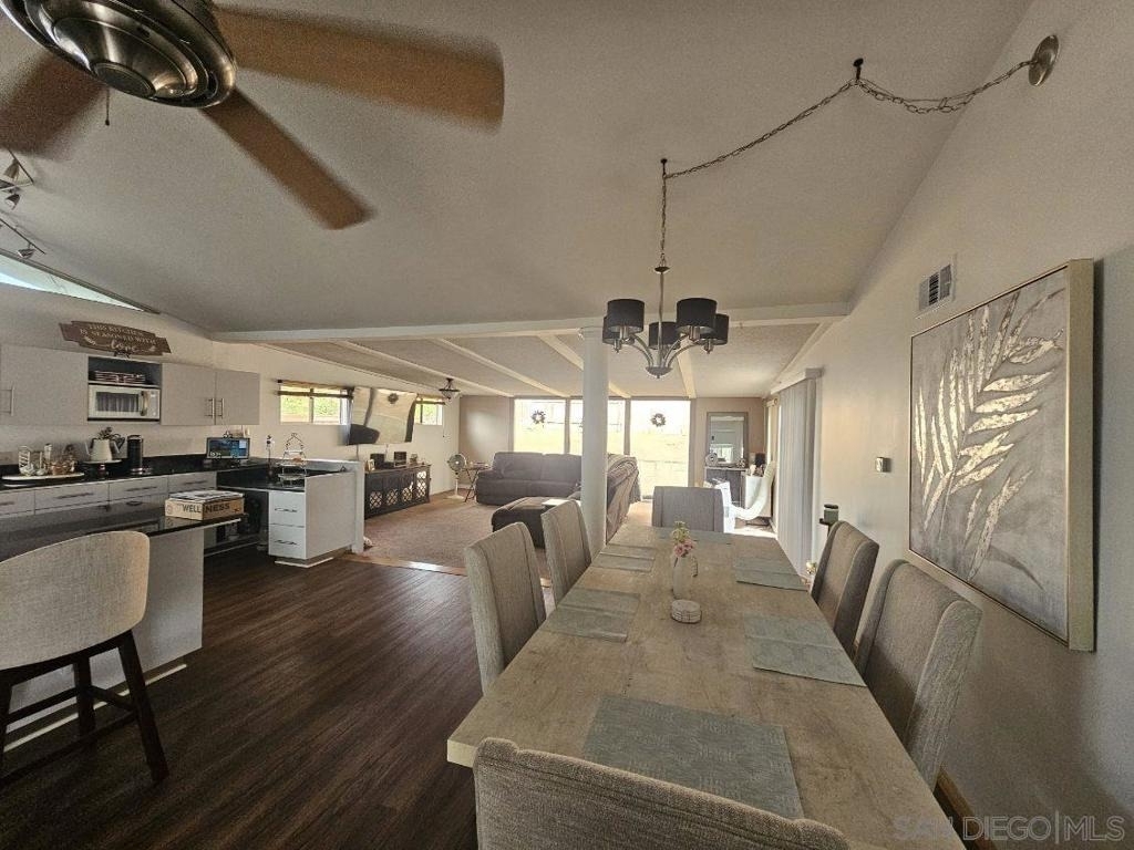 5030 Chaucer Ave - Photo 1