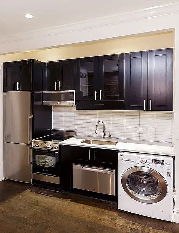 222 East 12th Street - Photo 2