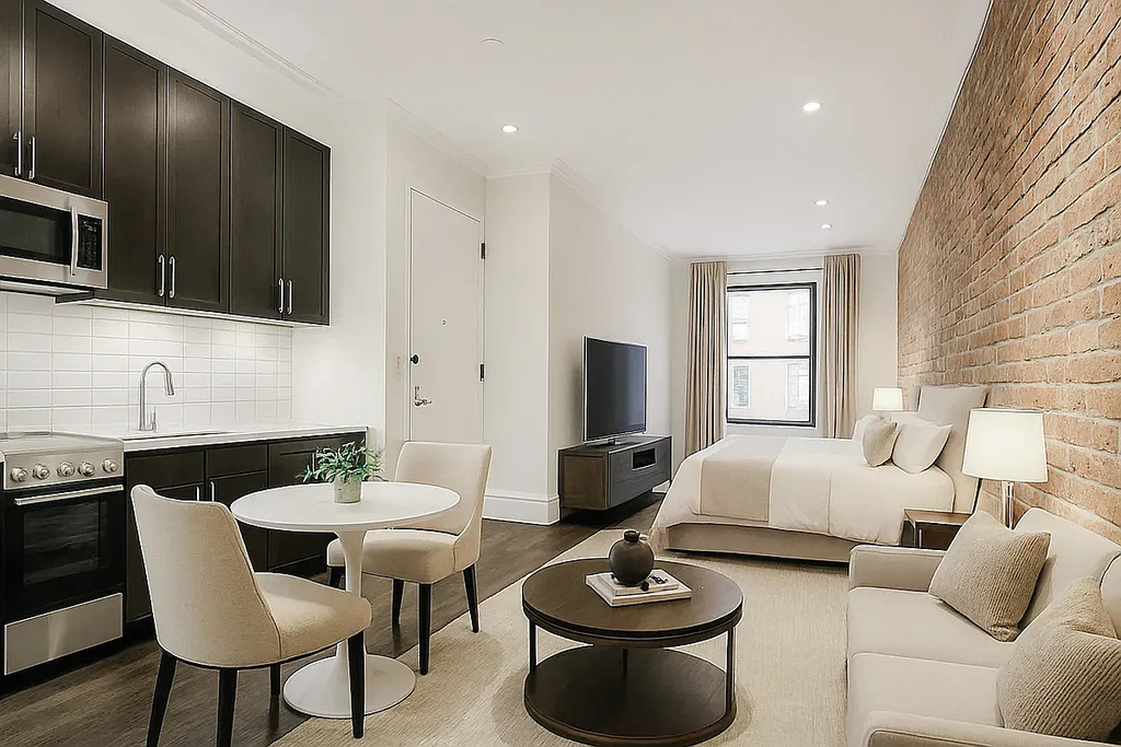 222 East 12th Street - Photo 0