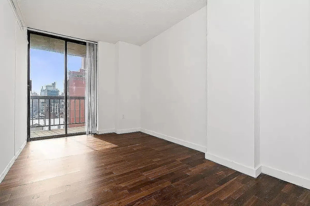 184 Lexington Avenue - Photo 4