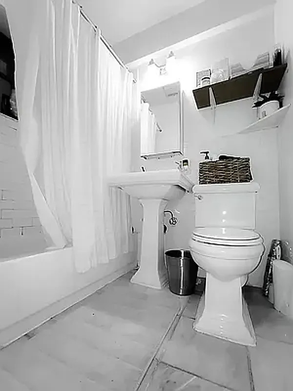 244 East 78th Street - Photo 9