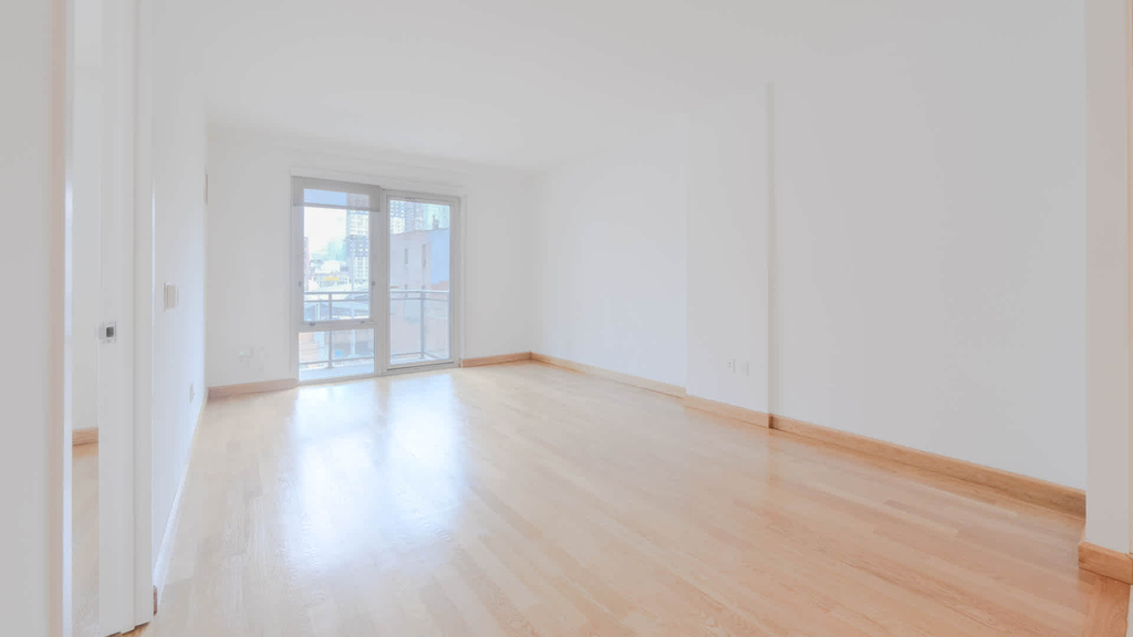 431 W 37th Street - Photo 35