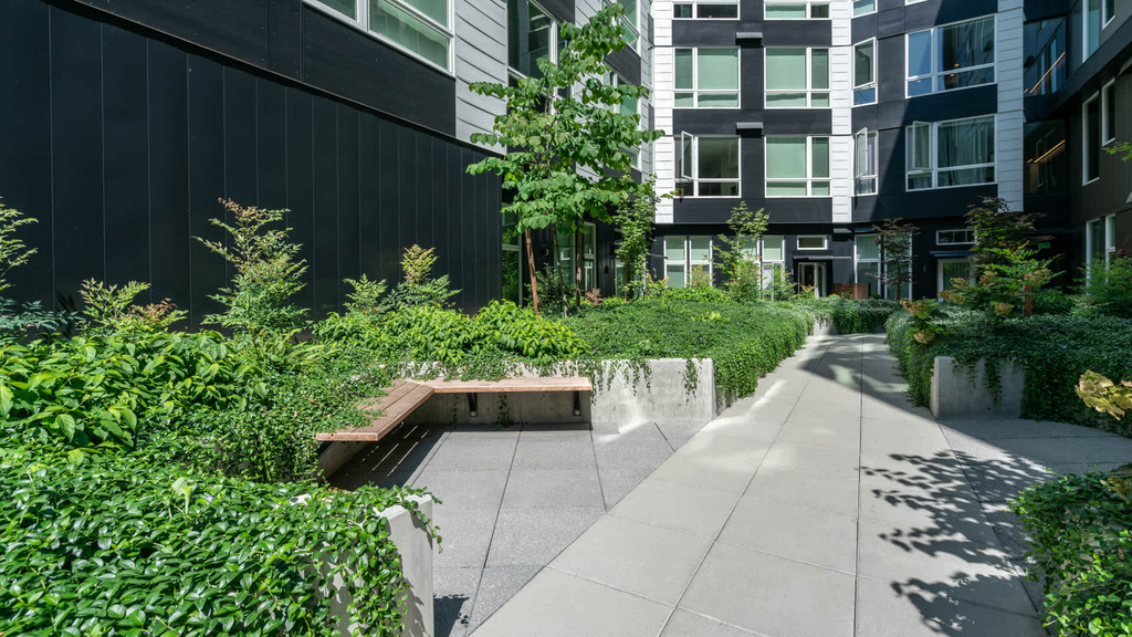 1401 East Madison Street - Photo 33