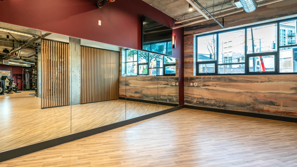 1401 East Madison Street - Photo 17