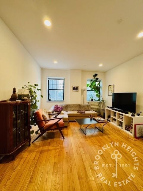 101 Clinton St. - Photo 0