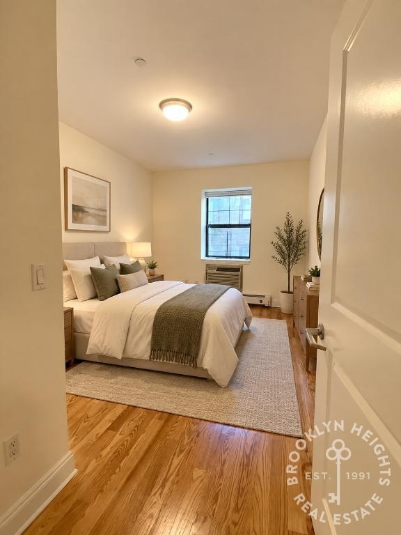101 Clinton St. - Photo 6