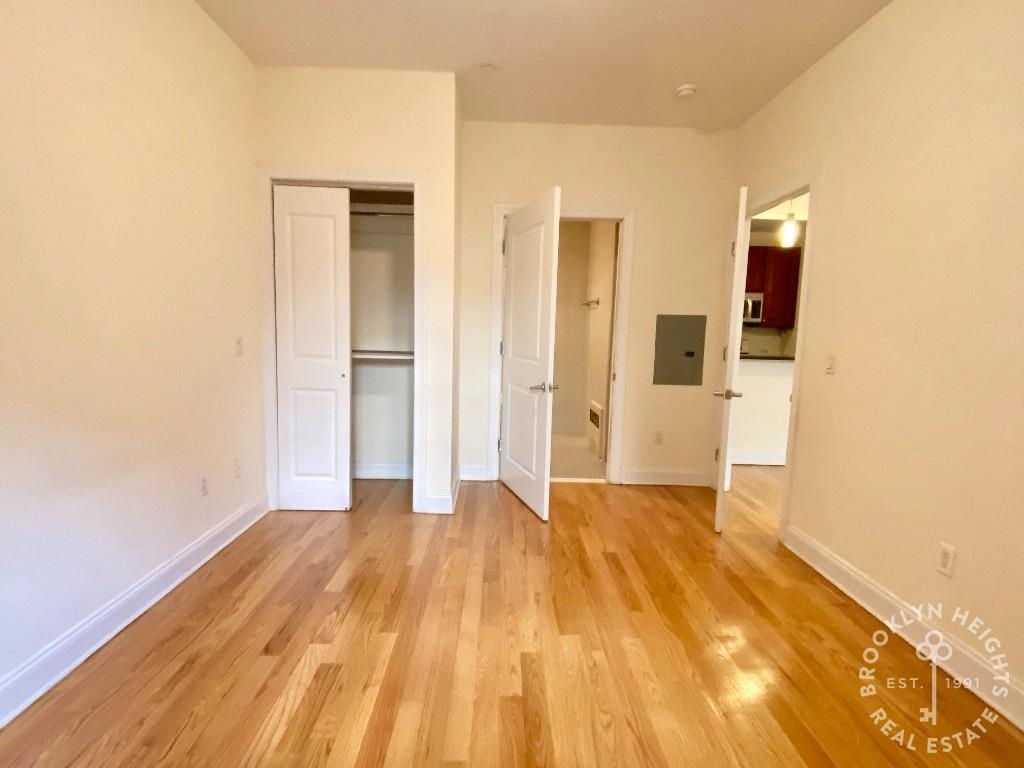 101 Clinton St. - Photo 11
