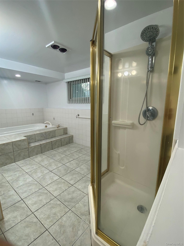 43 Newtown Avenue - Photo 14