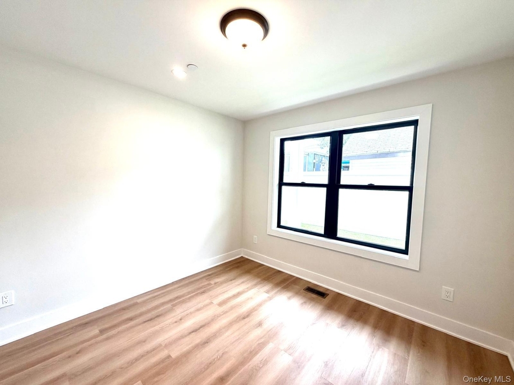 161 Union Avenue - Photo 9