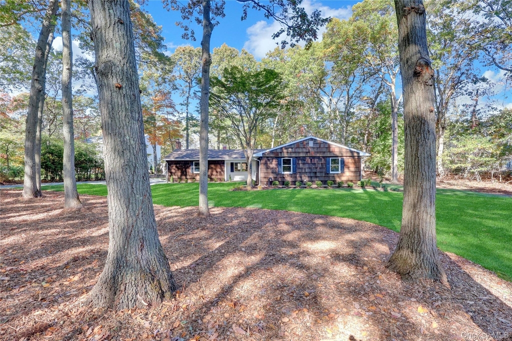 7 Canterbury Court - Photo 2