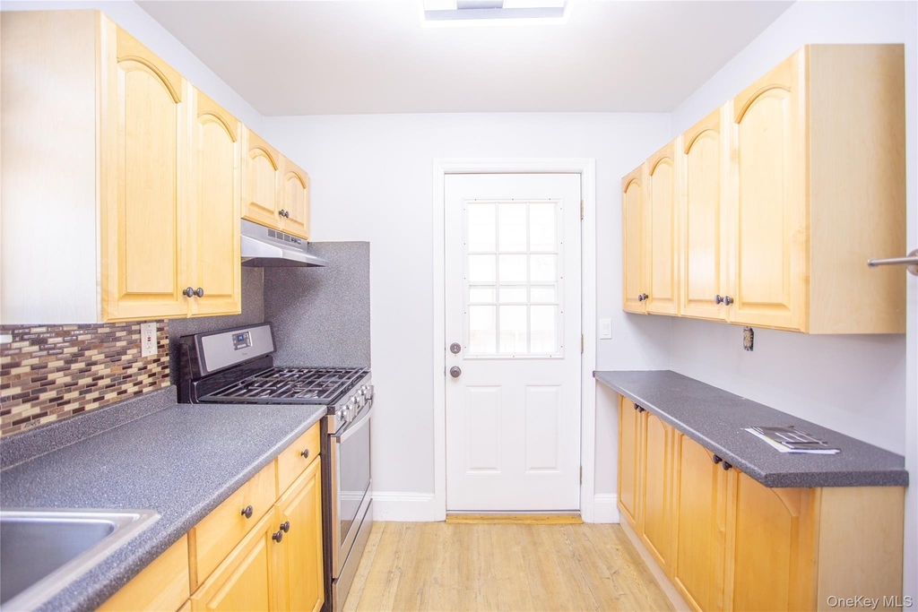 1261 Waverly Street - Photo 11