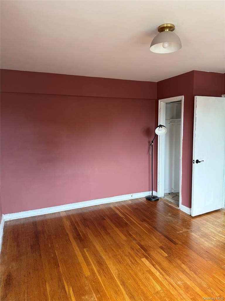 33 E Grand Street - Photo 12