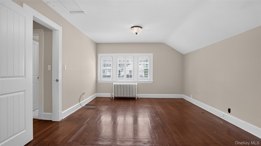1058 Plandome Road - Photo 10