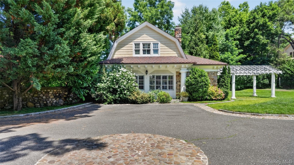 1058 Plandome Road - Photo 0