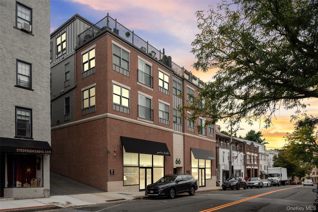 66 Main Street - Photo 16